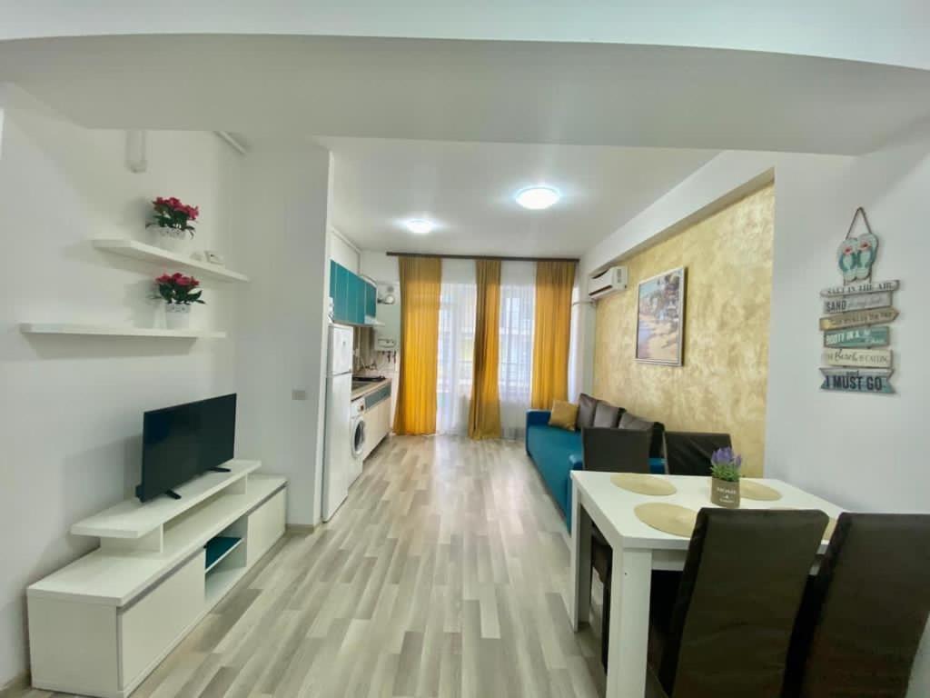 Apartament Summerland Mamaia Nord Exteriör bild