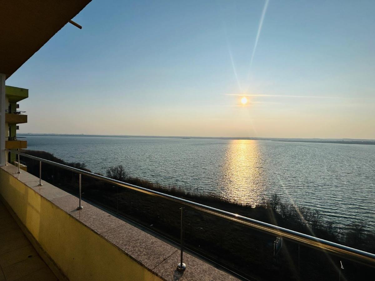 Apartament Summerland Mamaia Nord Exteriör bild
