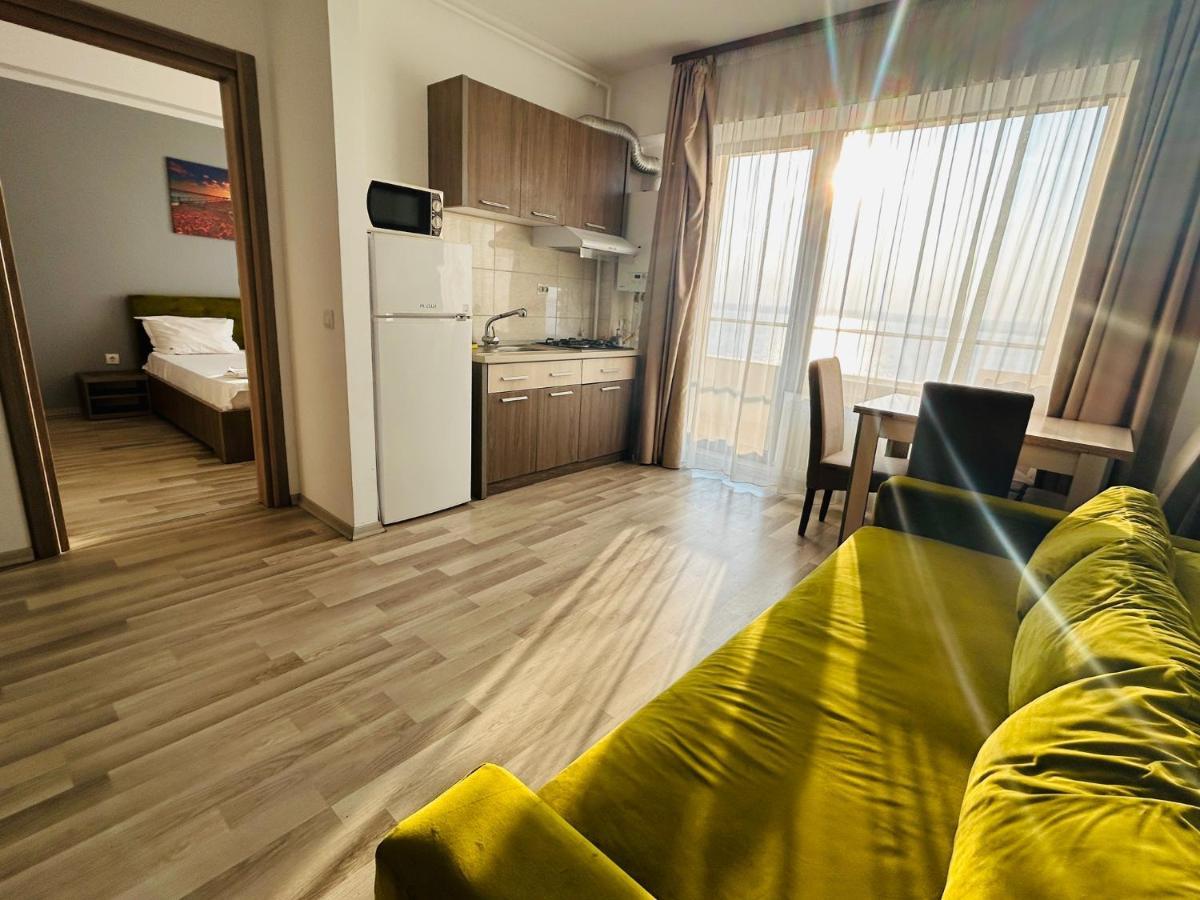Apartament Summerland Mamaia Nord Exteriör bild