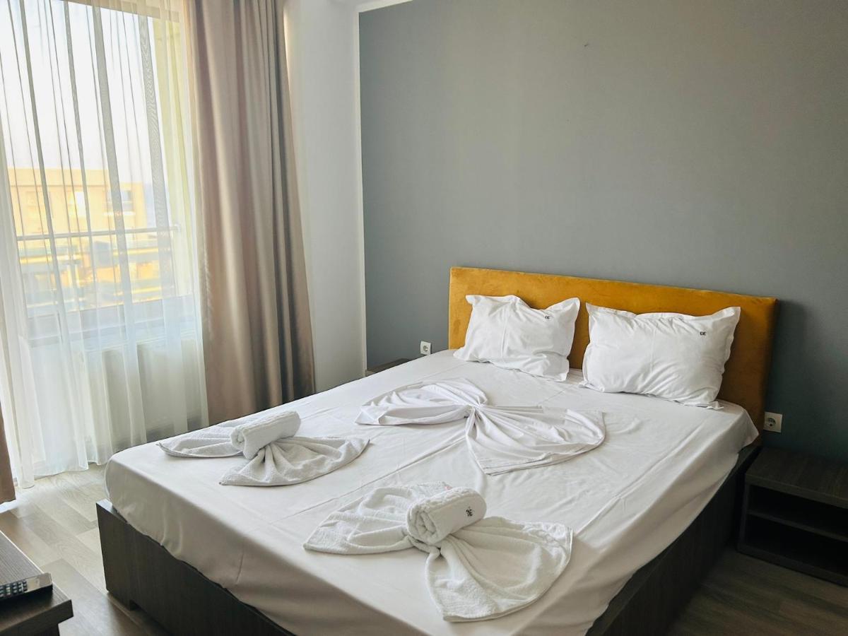 Apartament Summerland Mamaia Nord Exteriör bild