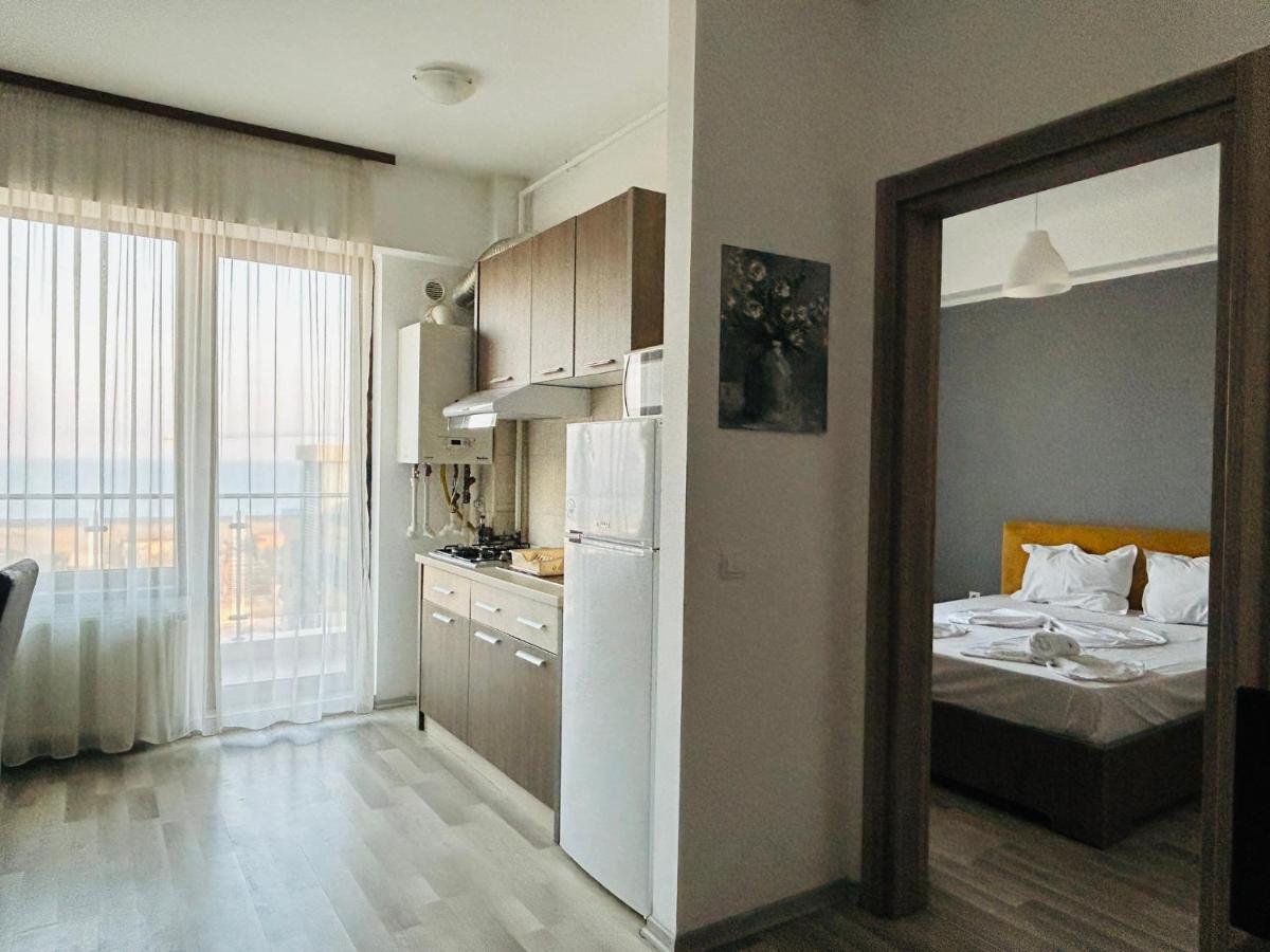 Apartament Summerland Mamaia Nord Exteriör bild