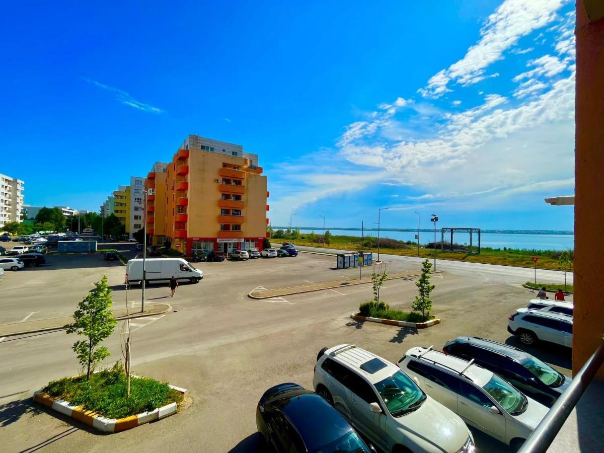 Apartament Summerland Mamaia Nord Exteriör bild