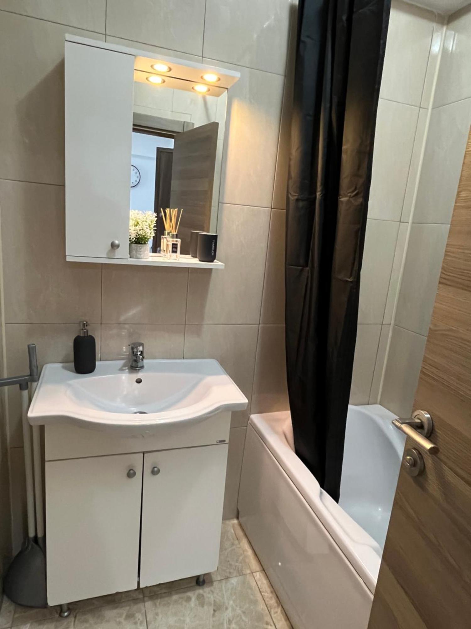Apartament Summerland Mamaia Nord Exteriör bild