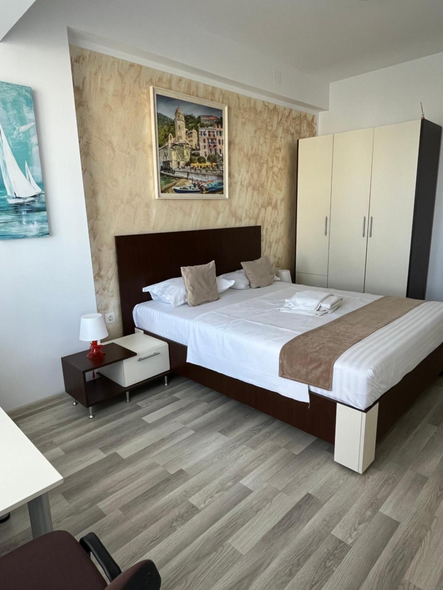 Apartament Summerland Mamaia Nord Exteriör bild